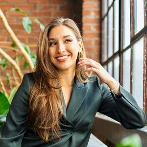 Meet your Posher, Veronika